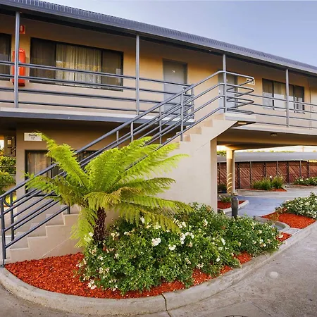 Mahoneys Motor Inn-2